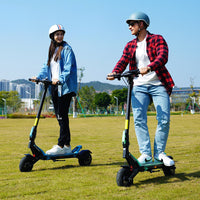 kaabo mantis urban lifestyle riding couple