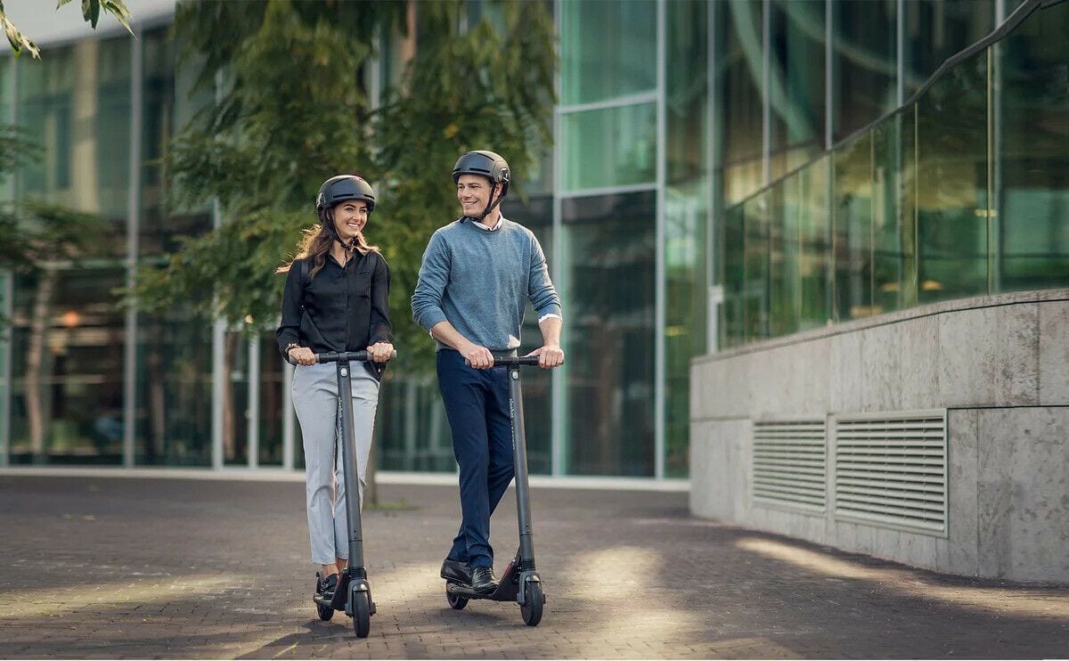 Segway Ninebot Es2 (replaced by the E25)