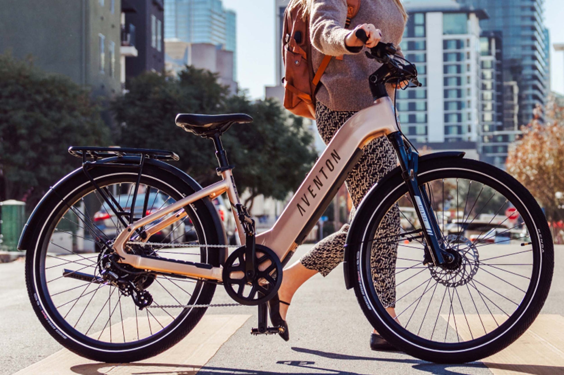Aventon Level.3 Lifestyle Sandstone City