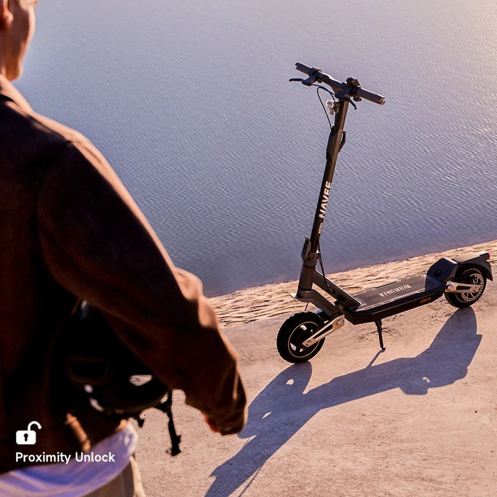 Navee ST3 Electric Scooter Feature Proximity Unlock