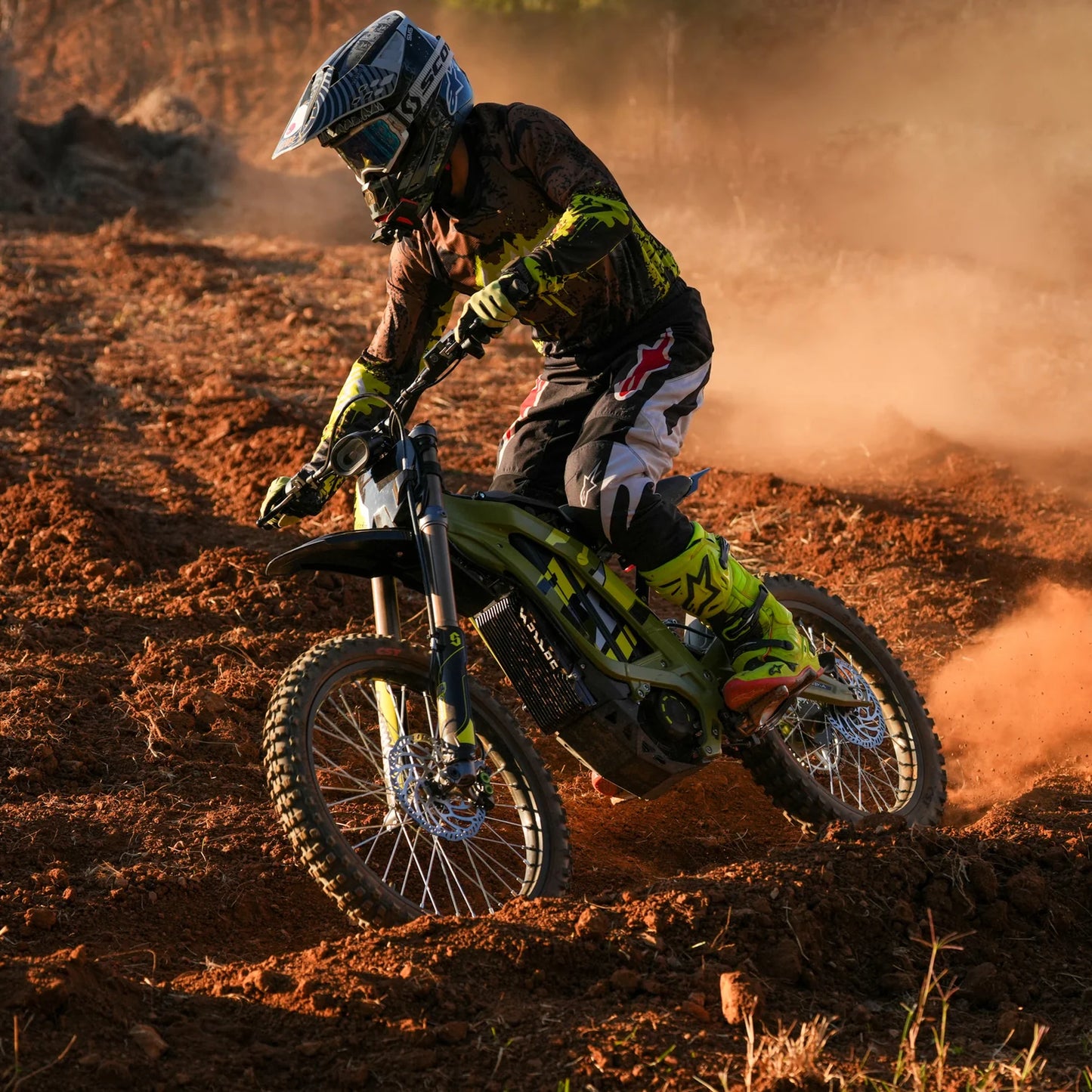 Surron Light Bee X 2025