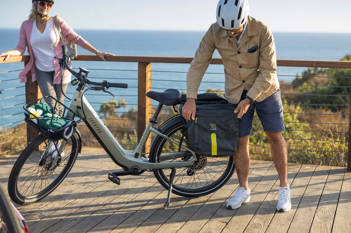 aventon pace 5 rec lifestyle static
