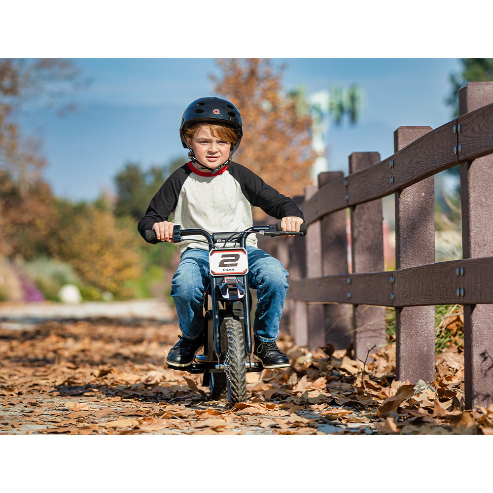 razor dirt rocket mx125 black lifestyle riding