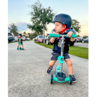 razor rollie dlx teal lifestyle static seated