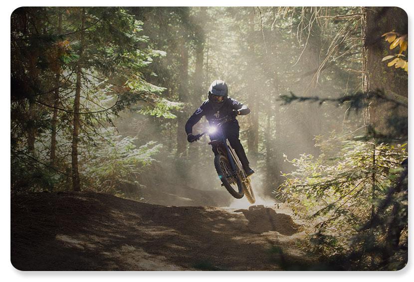 lifestyle-segway x160 dirtbike jump