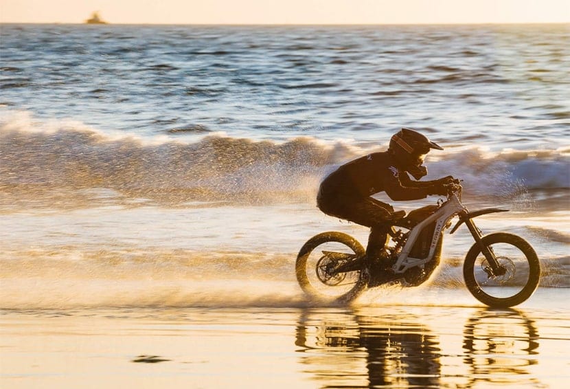 lifestyle-segway x160 dirtbike beach
